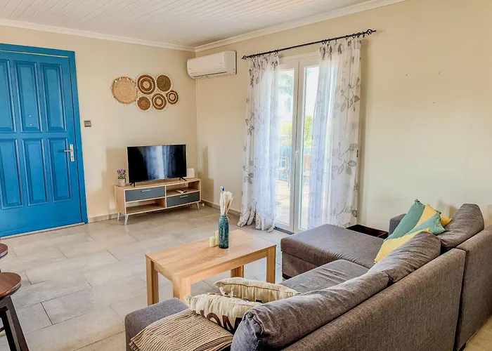 Beachlife: The Bungalow